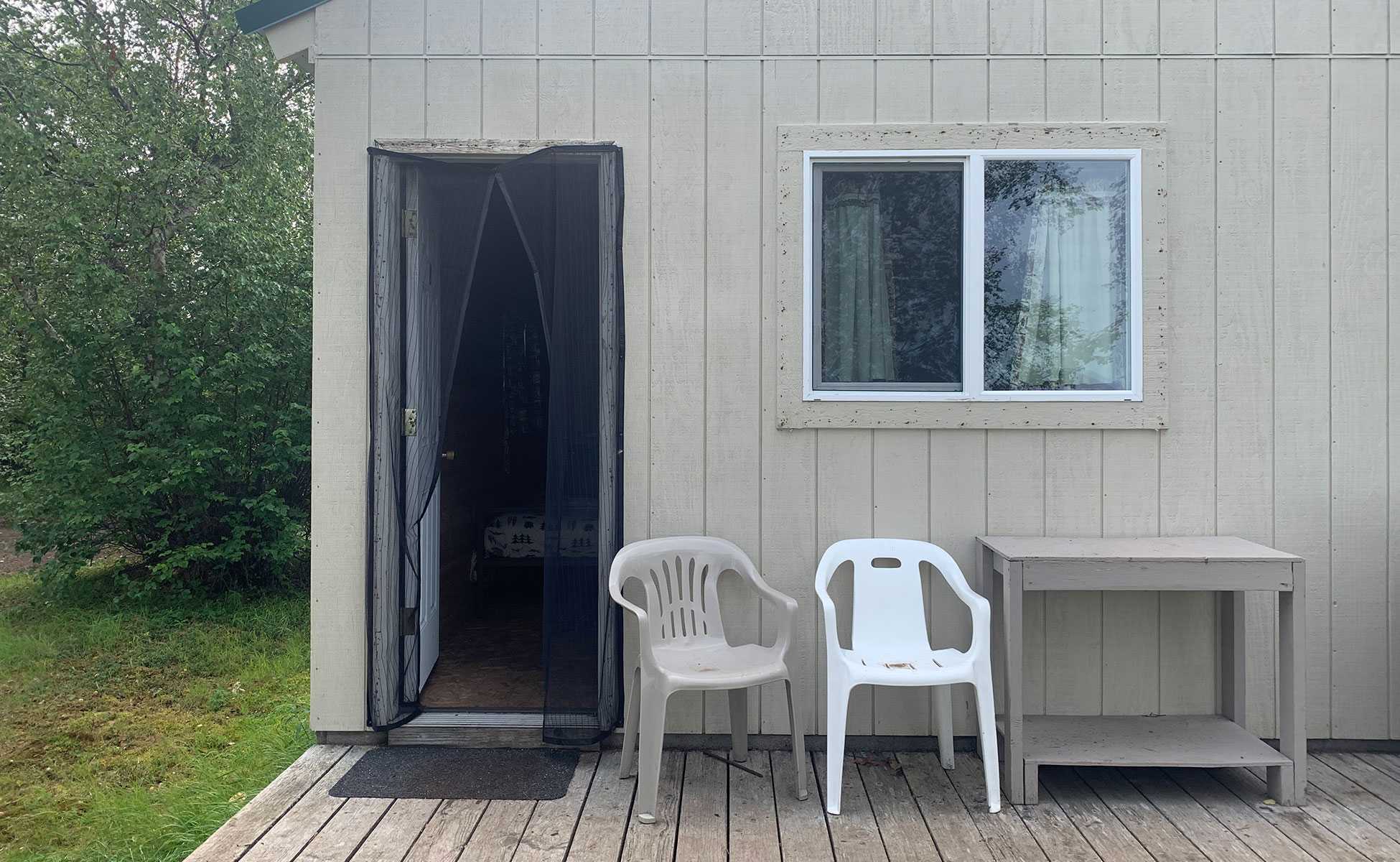 2021_jakes_cabin_exterior